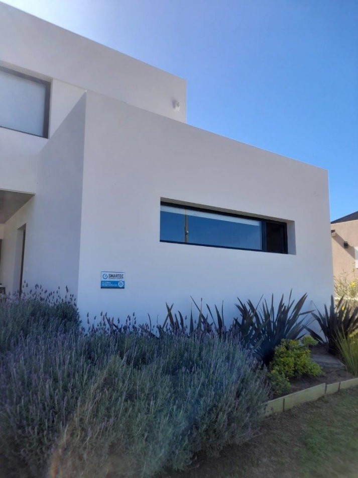 Magnifica Casa en Nayades