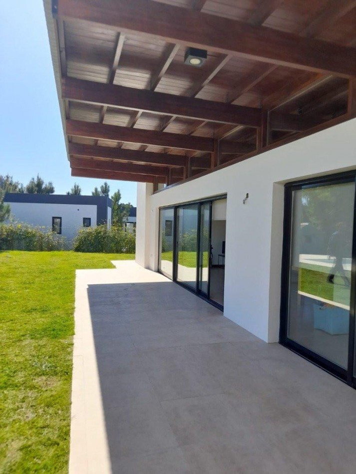 Magnifica Casa en Nayades