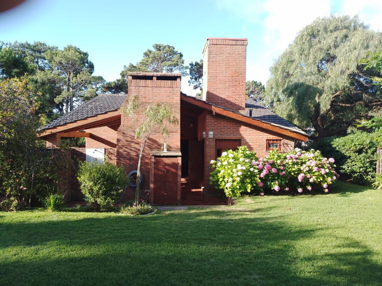 PRECIOSA CASA a 200 mts de la playa