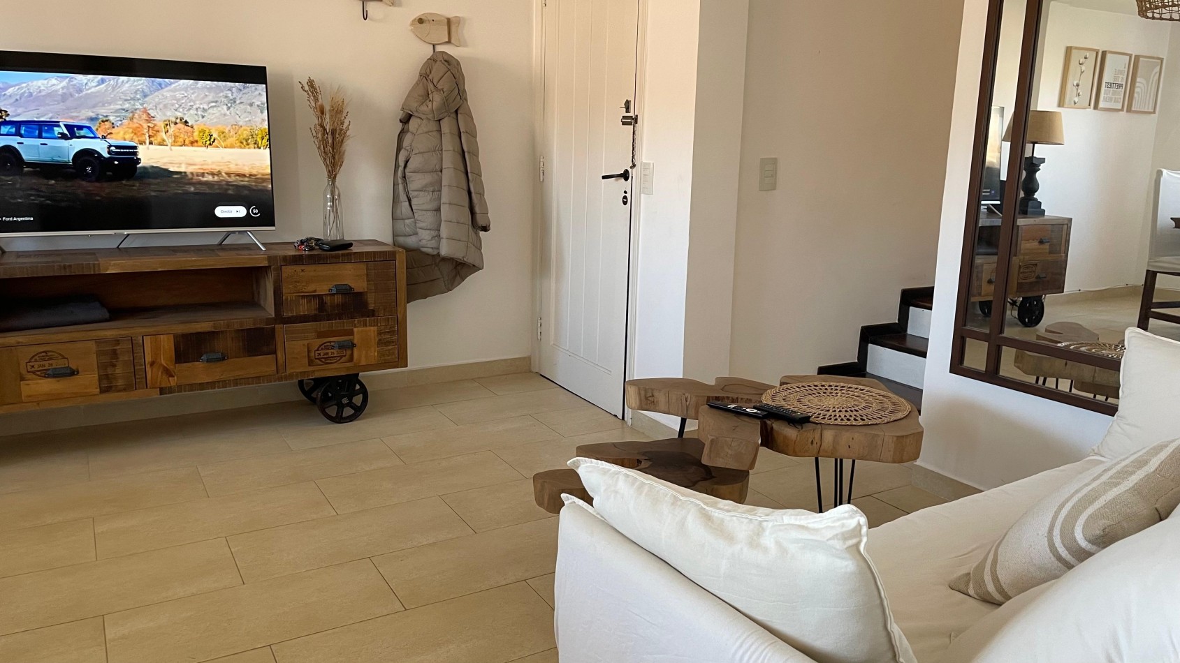 Hermoso departamento con vista al mar, 3 ambientes, gas natural, cochera, zona Muelle 