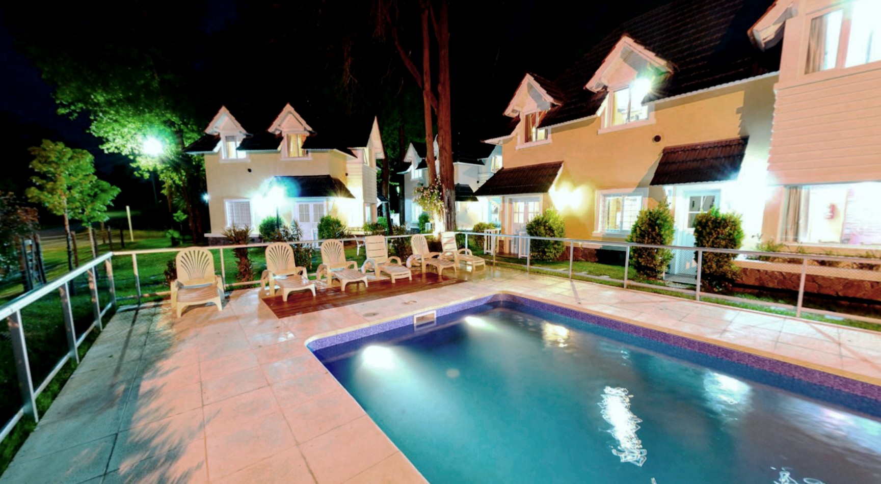 EN VENTA COMPLEJO EN BLOQUE O 5 DUPLEX SUBDIVIDIDOS