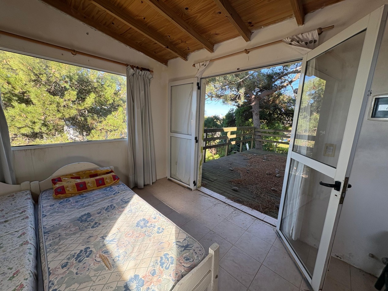 EN VENTA - CASA A RECICLAR MAR DE OSTENDE