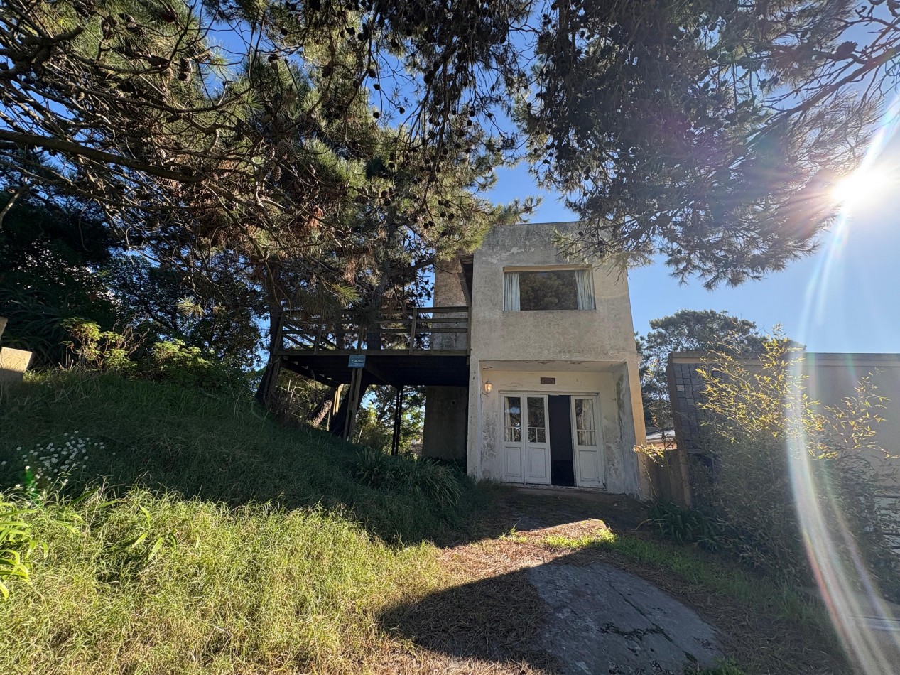 EN VENTA - CASA A RECICLAR MAR DE OSTENDE