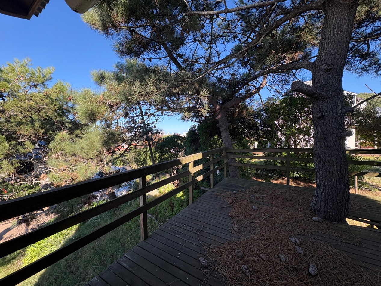 EN VENTA - CASA A RECICLAR MAR DE OSTENDE