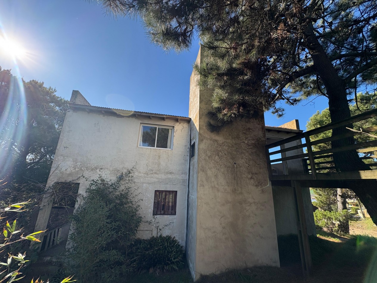 EN VENTA - CASA A RECICLAR MAR DE OSTENDE
