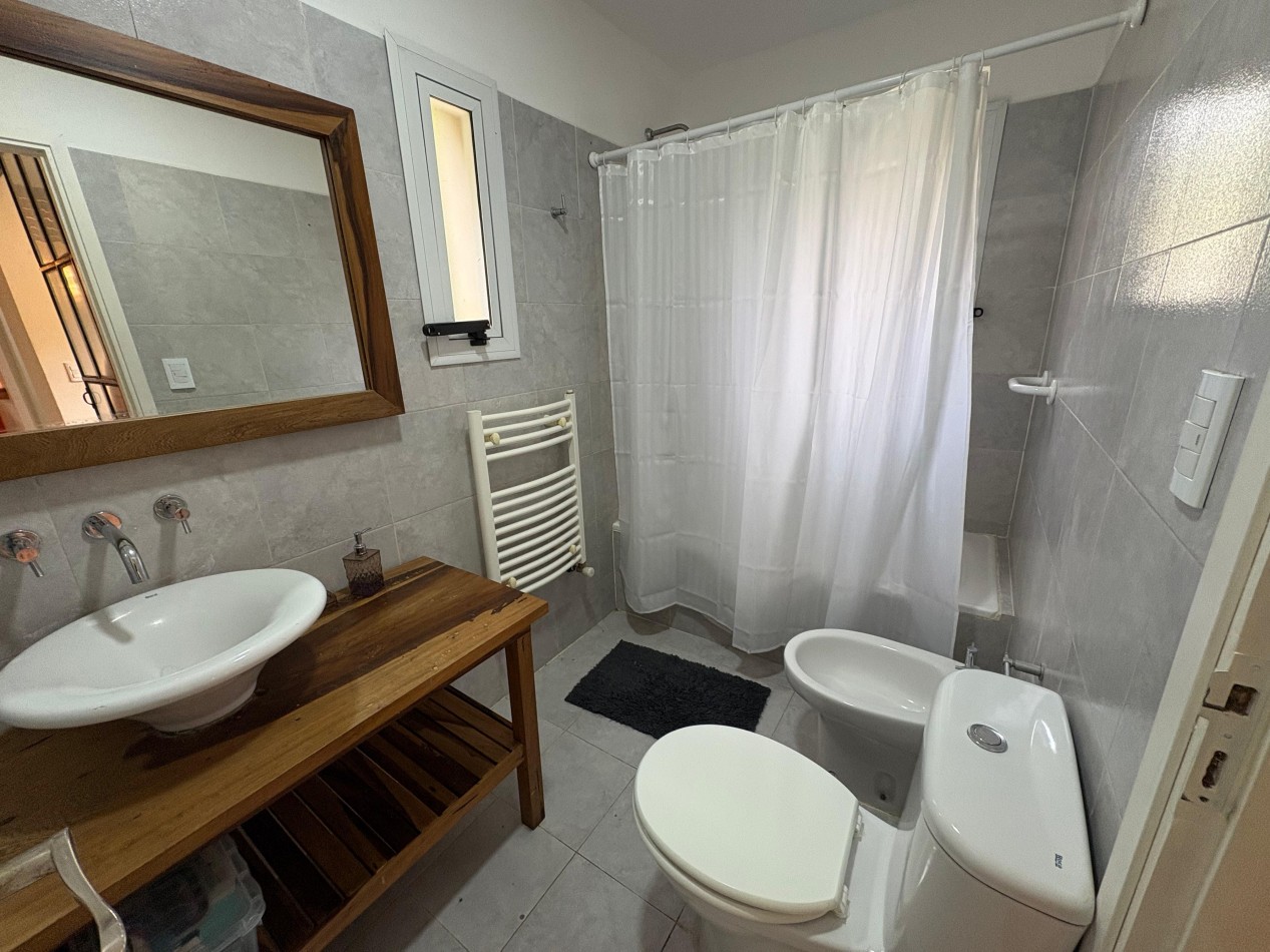 HERMOSA CASA EN VENTA - 3 HABITACIONES - Valeria del Mar