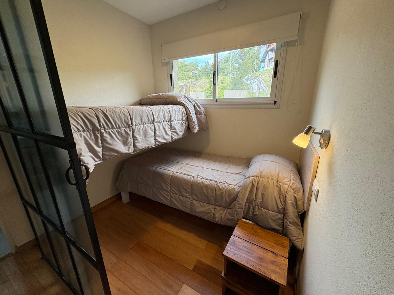 HERMOSA CASA EN VENTA - 3 HABITACIONES - Valeria del Mar