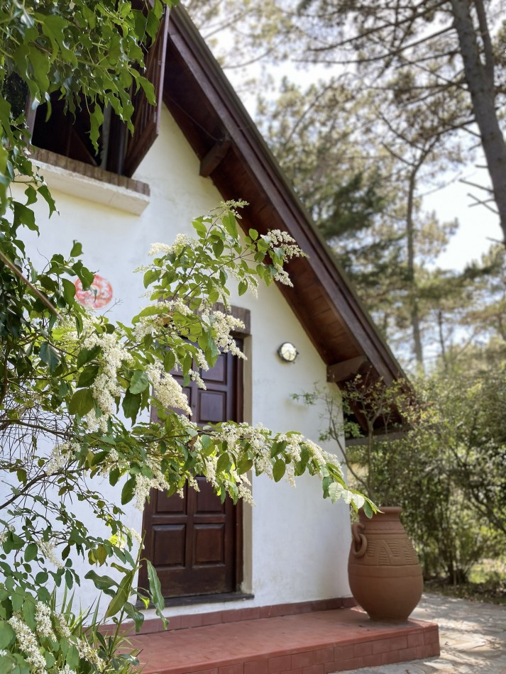 EN VENTA - CASA VALERIA DEL MAR