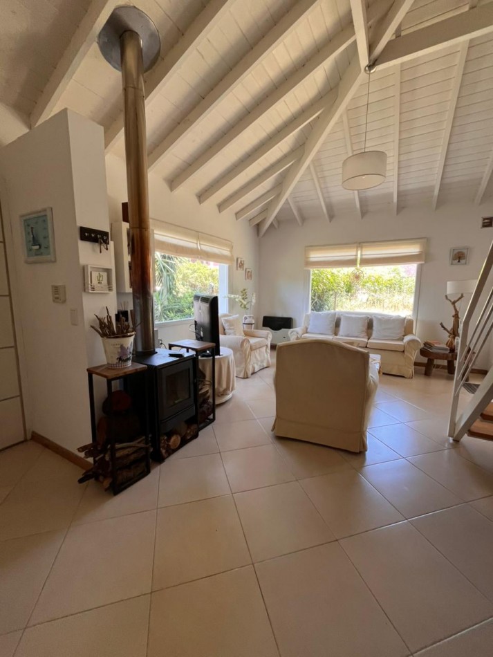 ALQUILER TEMP. 26.  Casa en Mar de Ostende/Valeria del Mar. DISP. 2DA FEBRERO