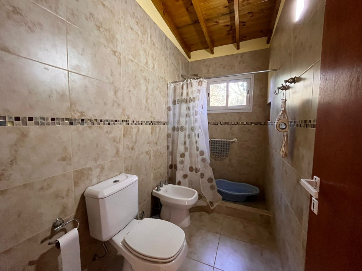 Venta casa  Valeria del Mar - Pinamar (con GAS NATURAL)