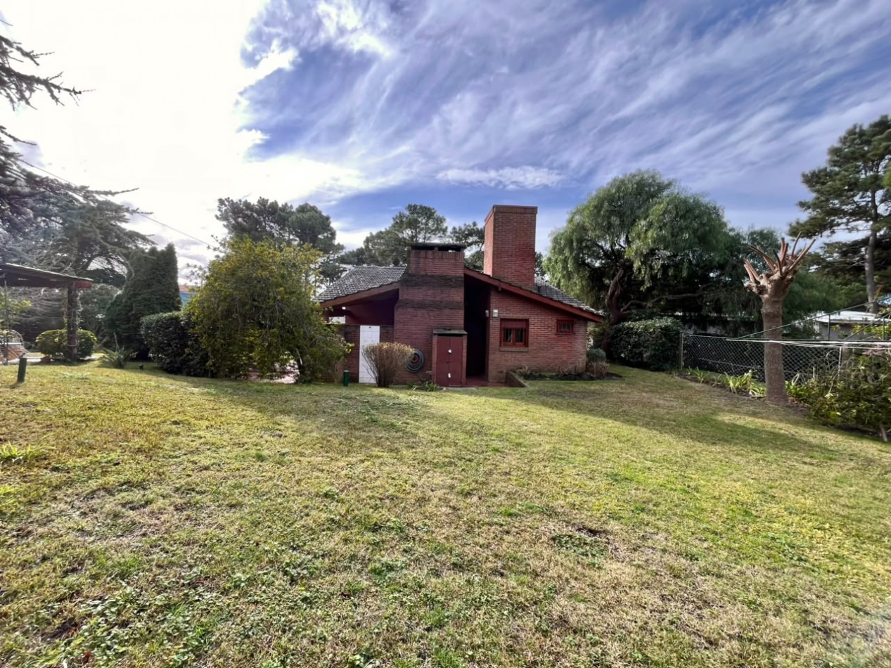 Casa en venta a 200 mts de la playa Valeria del Mar- Pinamar