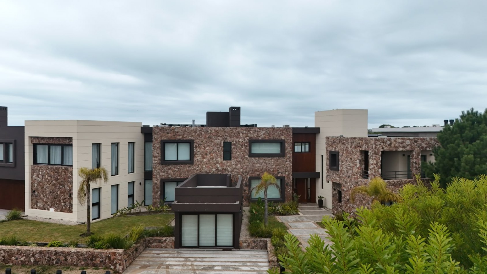 Casa con vista al lago Costa Esmeralda.