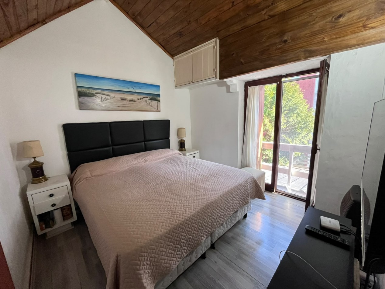 VENTA DUPLEX 3 AMBIENTES C/COCHERA (sin expensas) PINAMAR