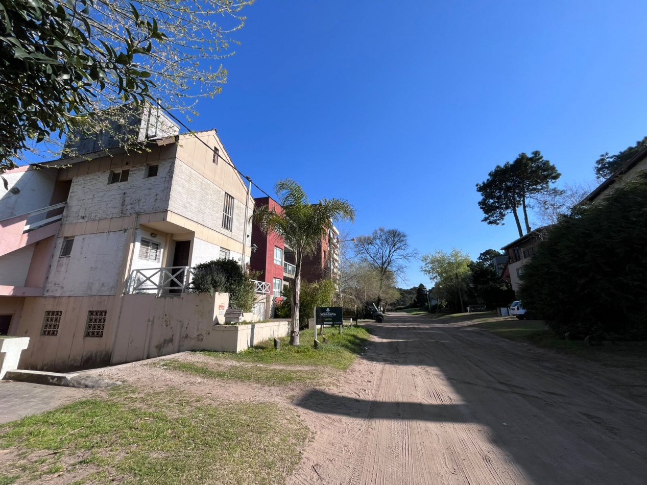 VENTA DUPLEX 3 AMBIENTES C/COCHERA (sin expensas) PINAMAR