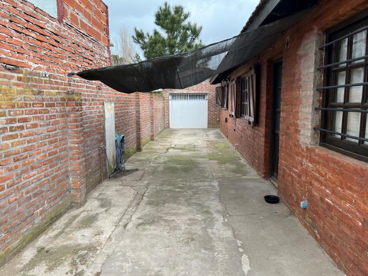 Venta de Casa mas Departamento en Ostende-Pinamar