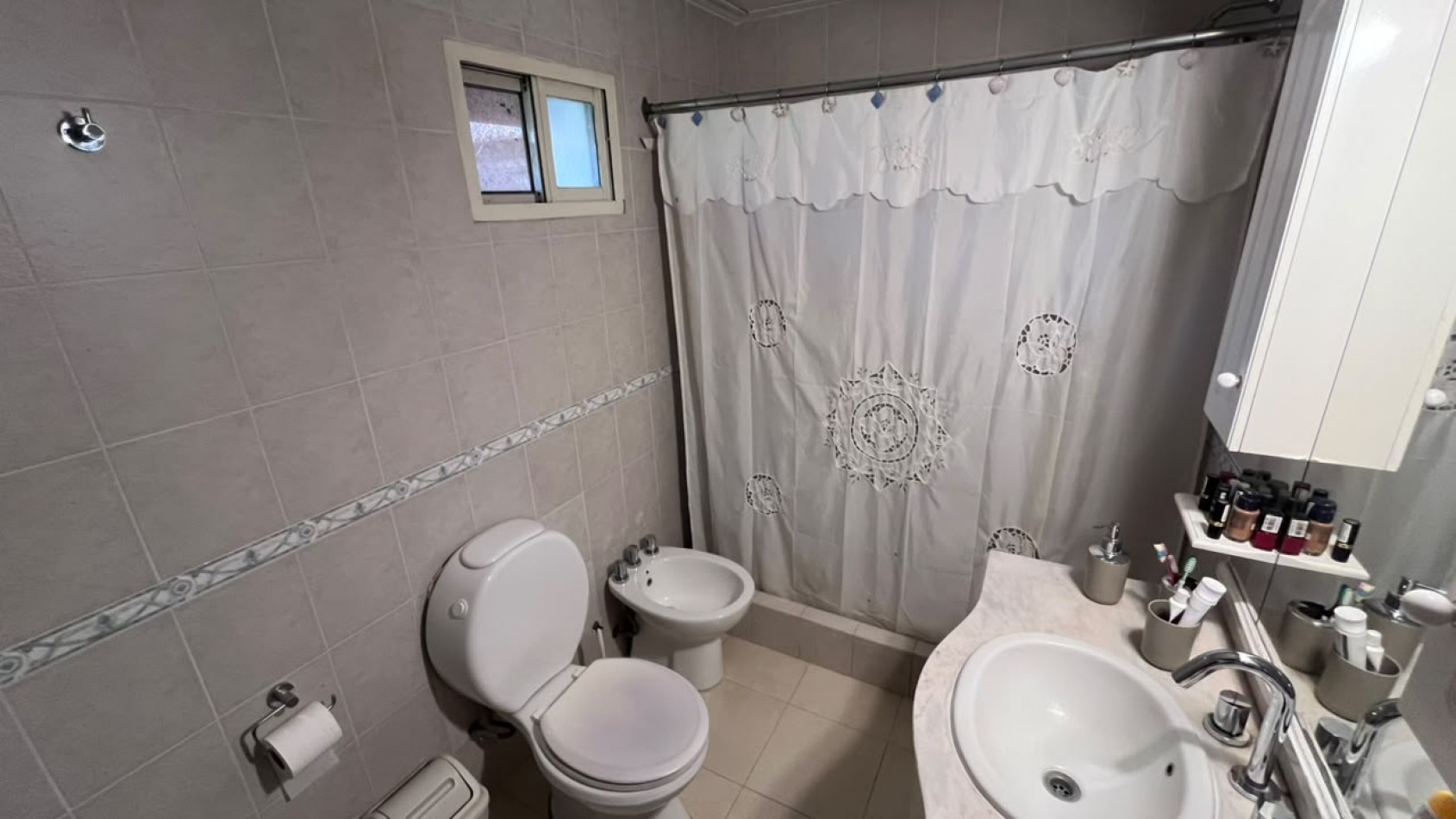 Casa en venta en Valeria del Mar - 205m2 Excelente ubicacion a 5 cuadras del mar y 1 del centro