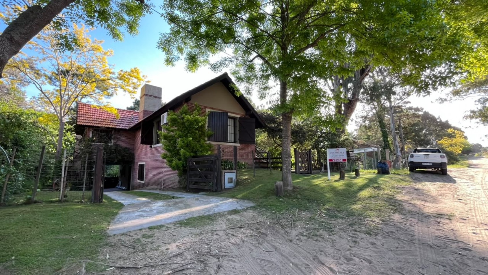 Casa en venta en Valeria del Mar - 205m2 Excelente ubicacion a 5 cuadras del mar y 1 del centro
