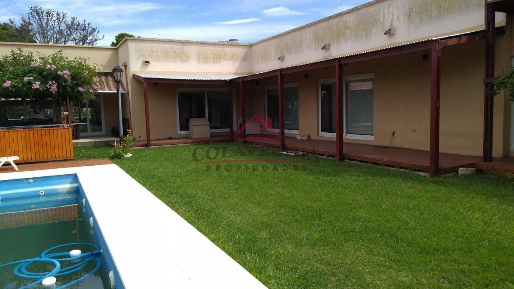 Magnifica casa en Pinamar a 300 mts de la playa - Tres carabelas 400