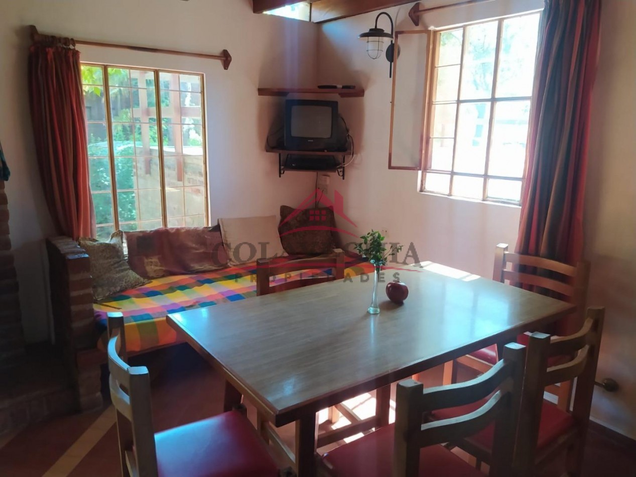 Casa ideal para ampliar sobre lote multifamiliar, a 150 mts de la playa..  SUPERFICIE: frente 15 mts x largo 31 mts. = 465 m2 aprox.