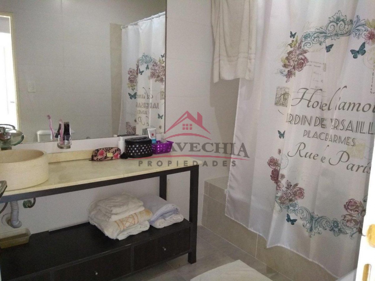 Magnifica casa en Pinamar a 300 mts de la playa - Tres carabelas 400