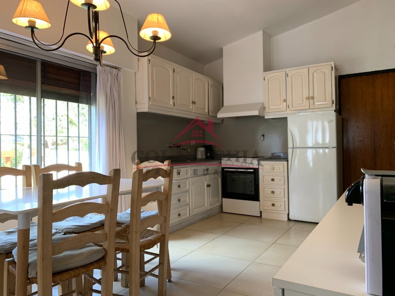 Muy linda casa en Falucho San Luis 400 - Valeria del Mar.