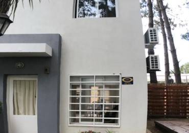 Duplex en Pinamar - Jason y esq. Av. Intermedanos